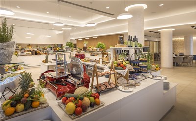 Aminess Khalani Beach Hotel