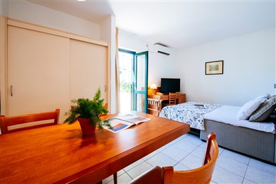 Apartmány Zaton 3*