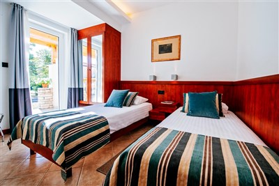 Apartmány Zaton 4*