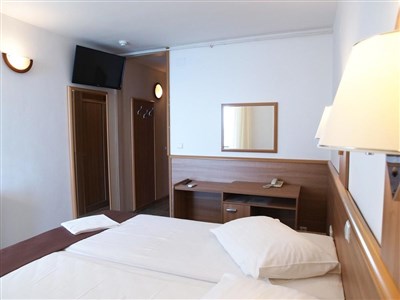 Hotel Aurora Podgora