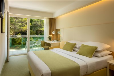 Family Hotel Vespera - Chorvatsko, ostrov Lošinj, Mali Lošinj, Family hotel Vespera- rodinný pokoj park