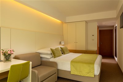 Family Hotel Vespera - Chorvatsko, ostrov Lošinj, Mali Lošinj, Family hotel Vespera- pokoj DBL Standart Plus park