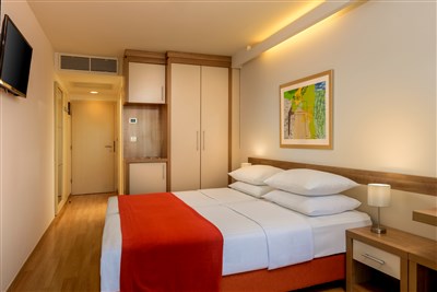 Hotel Aurora - Chorvatsko, ostrov Lošinj, Mali Lošinj, hotel Aurora - pokoj DBL Standart moře