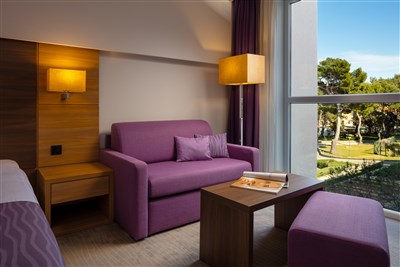 Vitality hotel Punta - Chorvatsko, ostrov Lošinj, Veli Lošinj, Vitality hotel Punta - DBL Superior, balkon, park