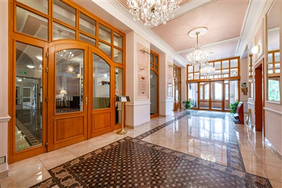 Ensana Hvězda, Imperial, Neapol