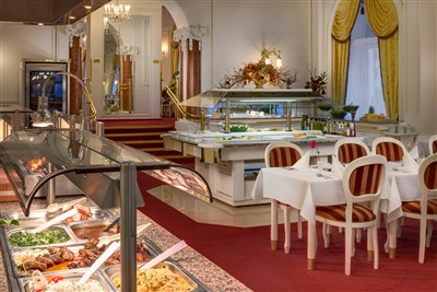 Ensana Hvězda, Imperial, Neapol