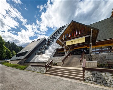 Pinia Hotel & Resort