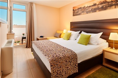 Hotel Pinija - Chorvatsko, Petrčane, Hotel Pinija- pokoj typu Classic s balkonem