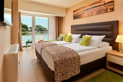 Hotel Pinija - Chorvatsko, Petrčane, Hotel Pinija- pokoj typu Preimum, balkon, moře