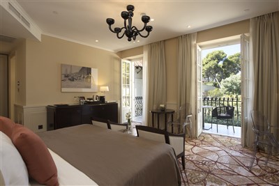 Boutique Hotel Alhambra - Chorvatsko, ostrov Lošinj, Mali Lošinj, Boutique hotel Alha,bra-pokoj Deluxe, balkon, park