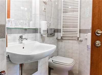 Hotel Kranjska Gora - Slovinsko, Kranjska Gora, hotel Kranjska Gora - pokoj typu junior suite