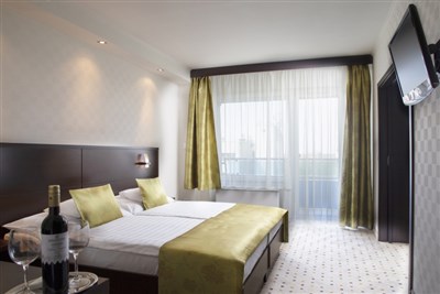 Hunguest Hotel Gyula ( ex. Dürer  )