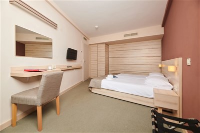 Hotel Materada Plava Laguna - Chorvatsko, Poreč, Hotel Materada Plava Laguna-pokoj typu classic, balkon park