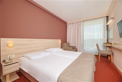 Hotel Materada Plava Laguna - Chorvatsko, Poreč, Hotel Materada Plava Laguna-pokoj typu classic, balkon park