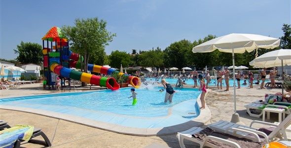 Mobilní domky kemp Butterfly Village