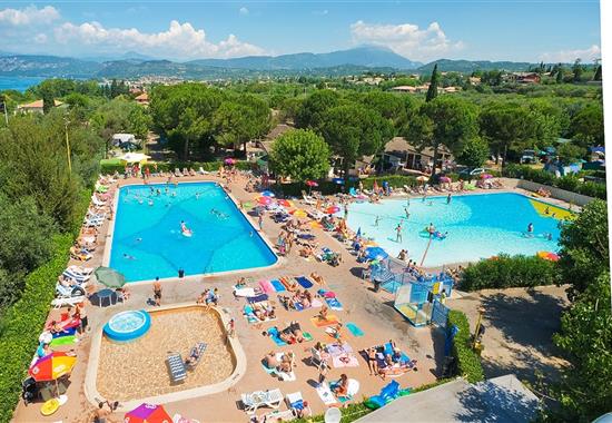 Mobilní domky kemp Cisano San Vito