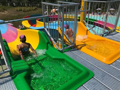 Mobilní domky kemp Cisano San Vito