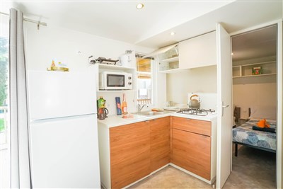 Mobilní domky kemp Cisano San Vito - Itálie, Lago di Garda, Mobilní domky kemp Cisano San Vito-mobilní domek typu Premium Suite