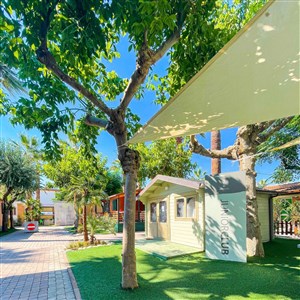 Mobilní domky kemp Duca Amedeo Village