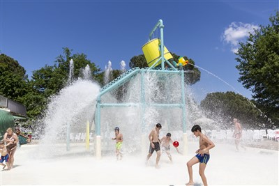 Mobilní domky kemp Hu Norcenni Girasole Village