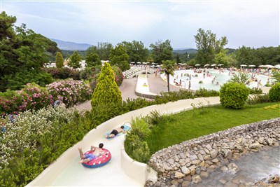 Mobilní domky kemp Hu Norcenni Girasole Village